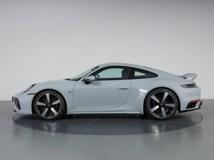 Auto Porsche 911 Coupè Coupe 3.7 Sport Classic Usata in vendita presso concessionaria Frav a 400.000&euro; - foto numero 3
