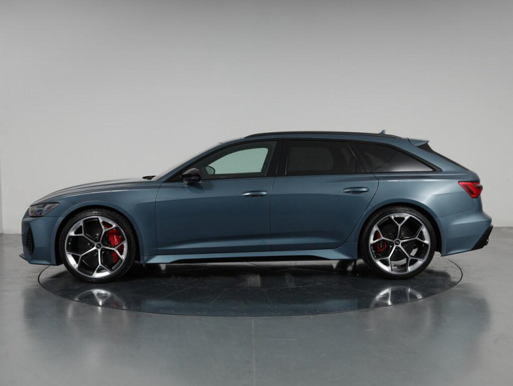 Auto Audi RS6 Avant Avant 4.0 mhev performance quattro tiptronic Nuova in vendita presso concessionaria Frav a 184.000€ - foto numero 3