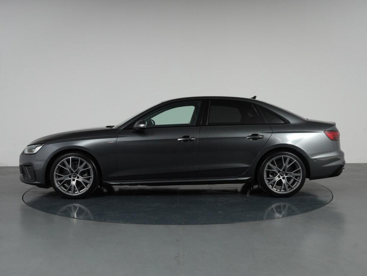 Auto Audi A4 30 2.0 tdi mhev S line edition 136cv s-tronic Usata in vendita presso concessionaria Frav a 36.900&euro; - foto numero 3