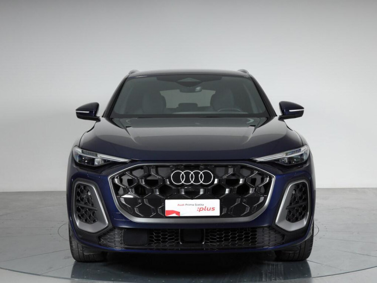 Auto Audi Q5 2.0 tdi mhev+ Launch edition S line quattro 204cv s-tronic Aziendale in vendita presso concessionaria Frav a 69.800&euro; - foto numero 2