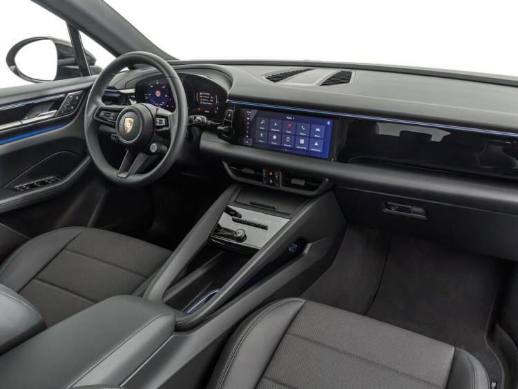 Auto Porsche Macan 4 Electric 4 Nuova in vendita presso concessionaria Frav a 103.882&euro; - foto numero 4