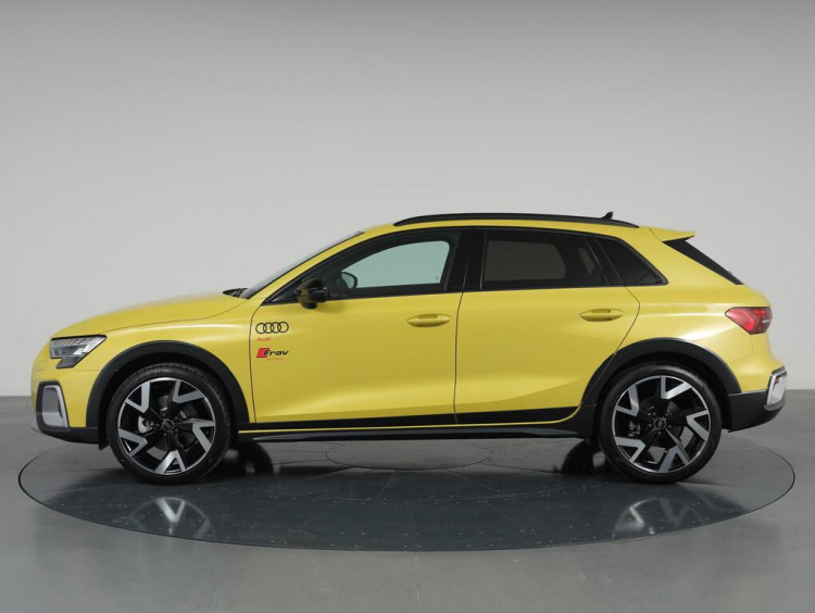 Auto Audi A3 Allstreet allstreet 35 1.5 tfsi mhev Identity Contrast s-tronic Aziendale in vendita presso concessionaria Frav a 40.900&euro; - foto numero 3