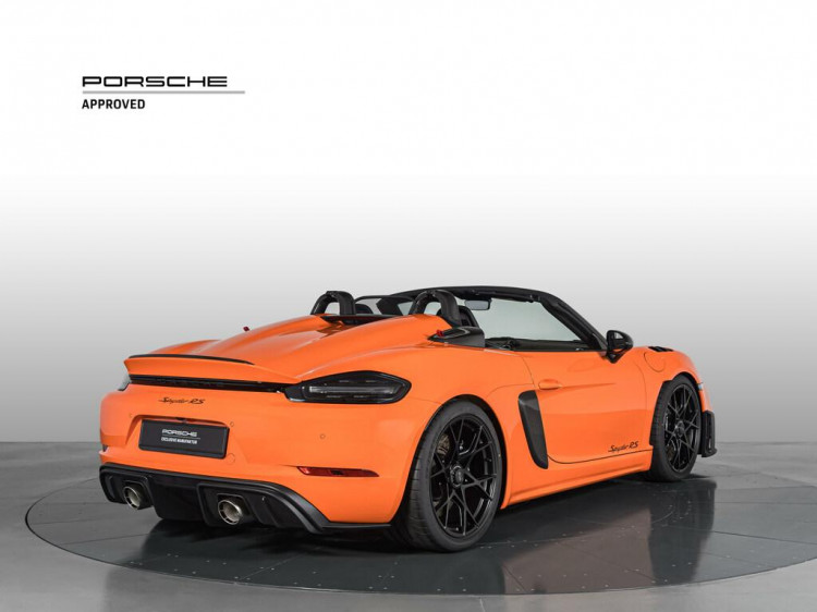 Auto Porsche 718 Spyder 718 4.0 Spyder RS pdk Nuova in vendita presso concessionaria Frav a 206.697&euro; - foto numero 3