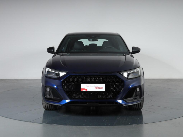 Auto Audi A1 Allstreet allstreet 30 1.0 tfsi Identity Contrast 116cv s tronic Aziendale in vendita presso concessionaria Frav a 30.900&euro; - foto numero 2