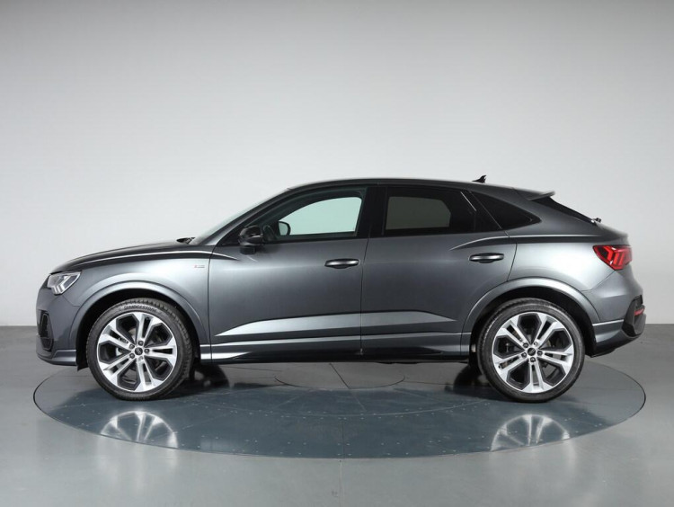 Auto Audi Q3 Sportback Sportback 35 1.5 tfsi S line edition s-tronic Usata in vendita presso concessionaria Frav a 45.900&euro; - foto numero 3