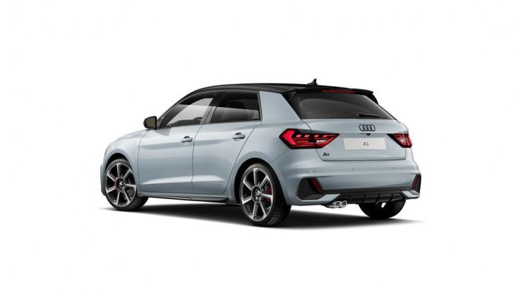 Auto Audi A1 Sportback Sportback 40 2.0 tfsi Identity Black 207cv s-tronic Nuova in vendita presso concessionaria Frav a 42.658€ - foto numero 5