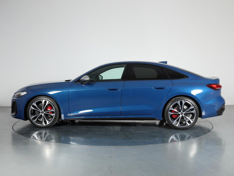 Auto Audi S5 Berlina 3.0 tfsi mhev+ quattro 367cv s-tronic Km 0 in vendita presso concessionaria Frav a 87.500&euro; - foto numero 3