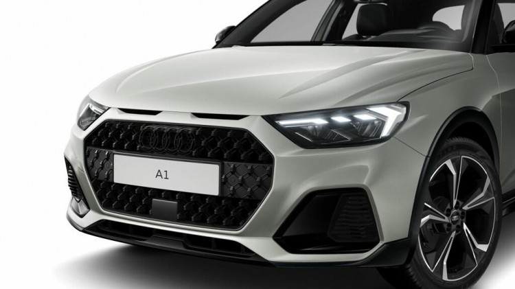 Auto Audi A1 Allstreet Allstreet 35 1.5 tfsi Identity Contrast 150cv s tronic Nuova in vendita presso concessionaria Frav a 41.386&euro; - foto numero 2