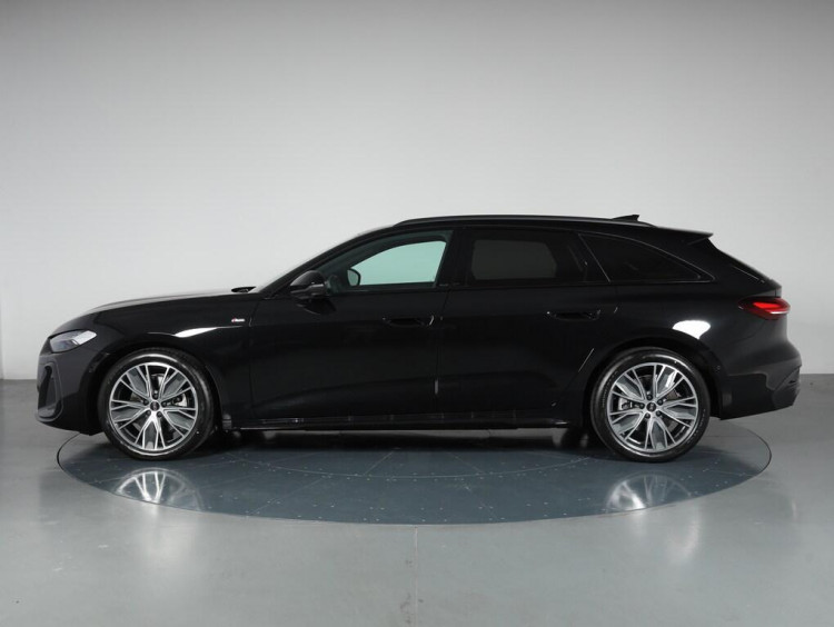 Auto Audi A5 Avant Avant 2.0 tdi mhev+ S line edition 204cv s-tronic Km 0 in vendita presso concessionaria Frav a 55.900&euro; - foto numero 3