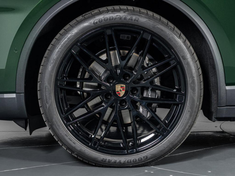 Auto Porsche Macan 4 Electric 4 Aziendale in vendita presso concessionaria Frav a 98.000&euro; - foto numero 5