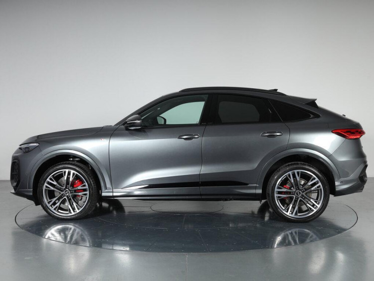 Auto Audi Q5 Sportback Sportback 2.0 tdi mhev+ S line edition quattro 204cv s-tronic Km 0 in vendita presso concessionaria Frav a 83.900€ - foto numero 3