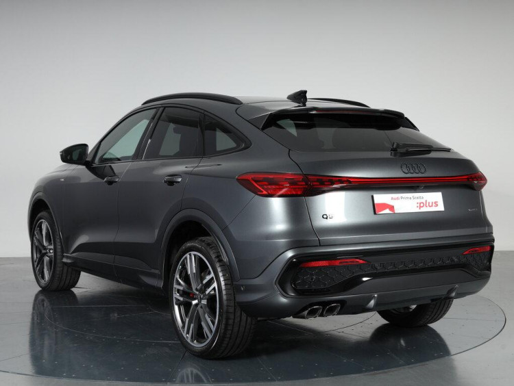 Auto Audi Q5 Sportback Sportback 2.0 tdi mhev+ S line edition quattro 204cv s-tronic Km 0 in vendita presso concessionaria Frav a 83.900€ - foto numero 4