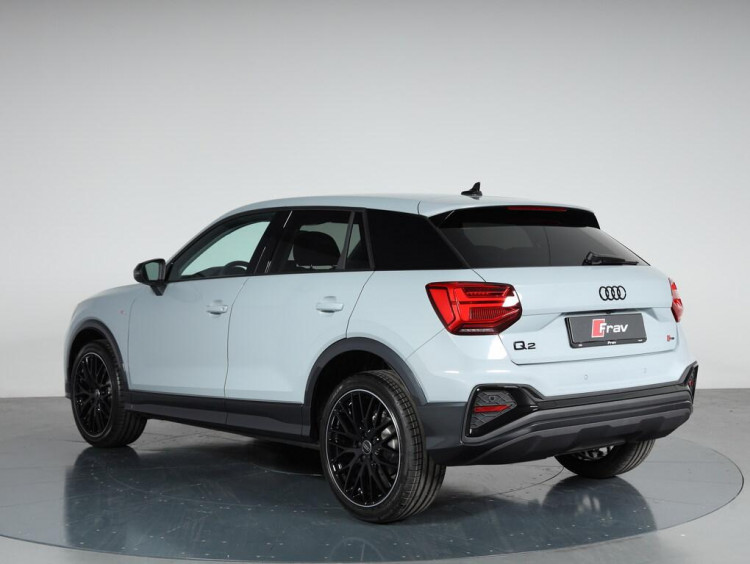 Auto Audi Q2 35 1.5 tfsi Identity Black s-tronic Km 0 in vendita presso concessionaria Frav a 38.500€ - foto numero 4