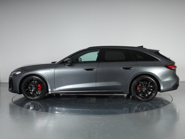 Auto Audi A5 Avant Avant 2.0 tdi mhev+ S line edition quattro 204cv s-tronic Km 0 in vendita presso concessionaria Frav a 68.900&euro; - foto numero 3