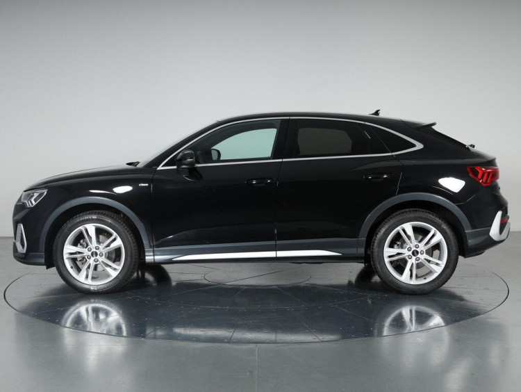 Auto Audi Q3 Sportback Sportback 35 2.0 tdi S Line Edition s-tronic Usata in vendita presso concessionaria Frav a 43.900€ - foto numero 3