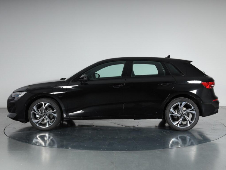 Auto Audi A3 Sportback TFSI e Sportback 40 1.5 tfsi e Business Advanced s-tronic Km 0 in vendita presso concessionaria Frav a 49.000&euro; - foto numero 3