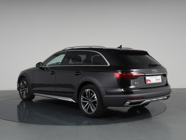 Auto Audi A4 allroad quattro 40 2.0 tdi mhev Identity Contrast quattro 204cv s-tronic Usata in vendita presso concessionaria Frav a 45.900€ - foto numero 4