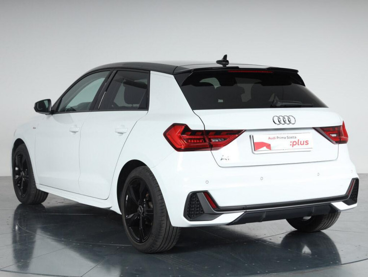 Auto Audi A1 Sportback Sportback 35 1.5 tfsi S line Edition s-tronic Usata in vendita presso concessionaria Frav a 29.900€ - foto numero 4