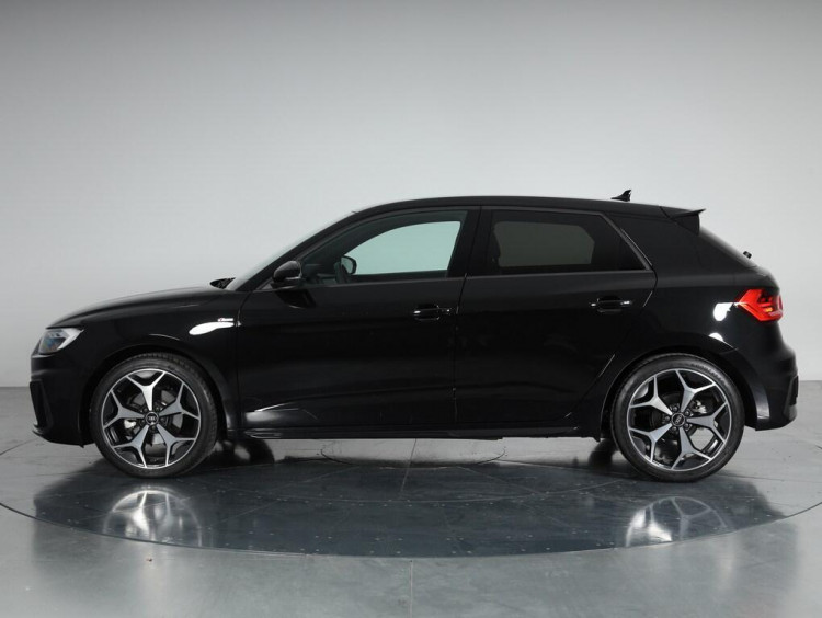 Auto Audi A1 Sportback Sportback 35 1.5 tfsi S line Edition s-tronic Usata in vendita presso concessionaria Frav a 29.900€ - foto numero 3