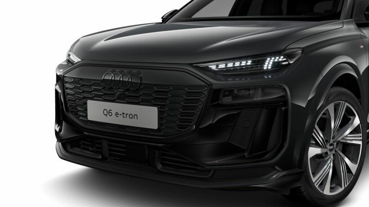 Auto Audi Q6 e-tron S line edition quattro Nuova in vendita presso concessionaria Frav a 95.884&euro; - foto numero 2