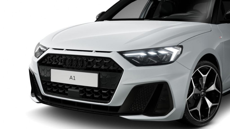 Auto Audi A1 Sportback Sportback 35 1.5 tfsi Identity Black s-tronic Nuova in vendita presso concessionaria Frav a 41.168&euro; - foto numero 2