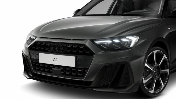 Auto Audi A1 Sportback Sportback 30 1.0 tfsi Identity Black 116cv s-tronic Nuova in vendita presso concessionaria Frav a 38.222&euro; - foto numero 2