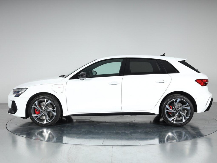 Auto Audi A3 Sportback TFSI e Sportback 45 1.5 tfsi e S line edition s-tronic Km 0 in vendita presso concessionaria Frav a 47.700&euro; - foto numero 3