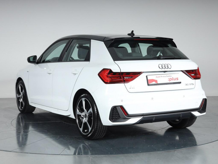 Auto Audi A1 Sportback Sportback 30 1.0 tfsi S Line Edition 116cv s-tronic Km 0 in vendita presso concessionaria Frav a 30.900€ - foto numero 4