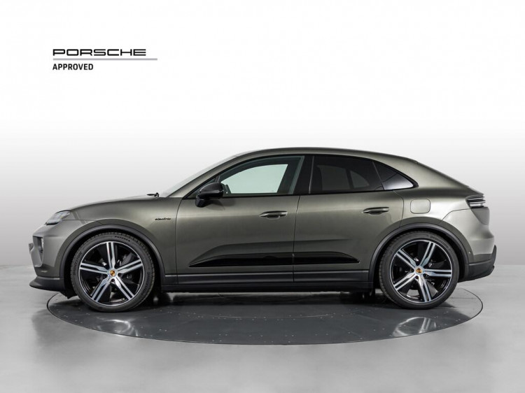 Auto Porsche Macan 4 Electric 4 Usata in vendita presso concessionaria Frav a 93.000&euro; - foto numero 2