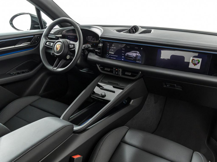 Auto Porsche Macan 4 Electric 4 Usata in vendita presso concessionaria Frav a 93.000&euro; - foto numero 4