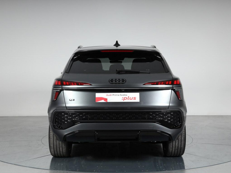 Auto Audi Q3 2.0 tdi S line edition 150cv s-tronic Km 0 in vendita presso concessionaria Frav a 60.900&euro; - foto numero 5