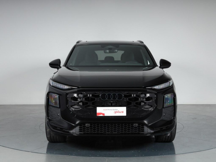 Auto Audi Q3 2.0 tdi S line edition 150cv s-tronic Km 0 in vendita presso concessionaria Frav a 60.900&euro; - foto numero 2