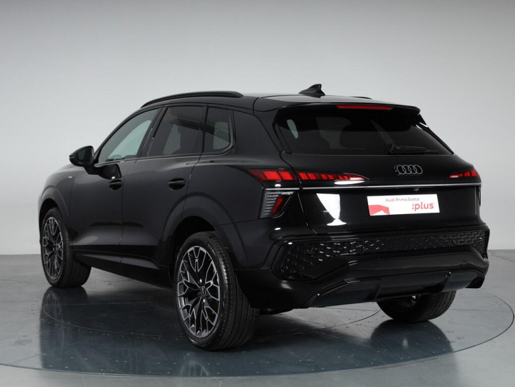 Auto Audi Q3 2.0 tdi S line edition 150cv s-tronic Km 0 in vendita presso concessionaria Frav a 60.900&euro; - foto numero 4