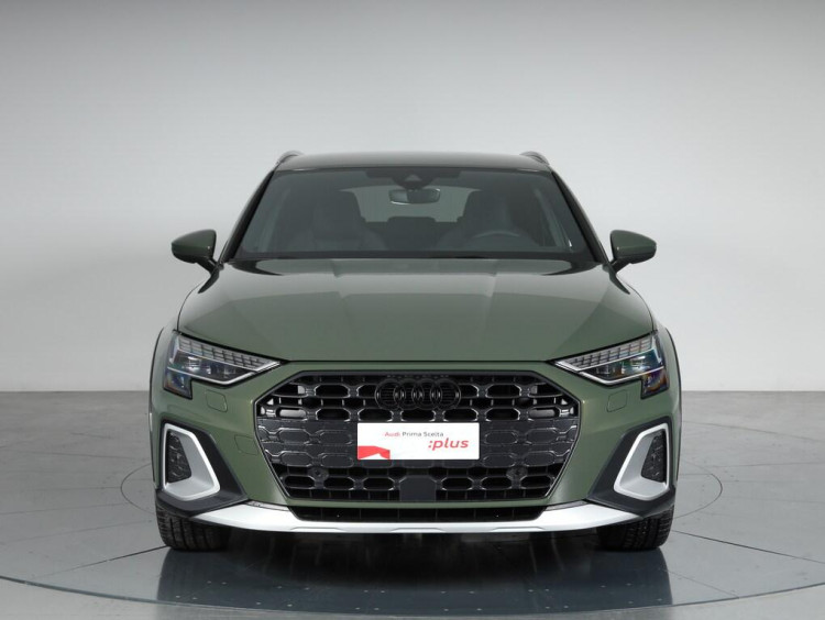 Auto Audi A3 Allstreet allstreet 35 1.5 tfsi mhev Identity Contrast s-tronic Km 0 in vendita presso concessionaria Frav a 42.800&euro; - foto numero 2