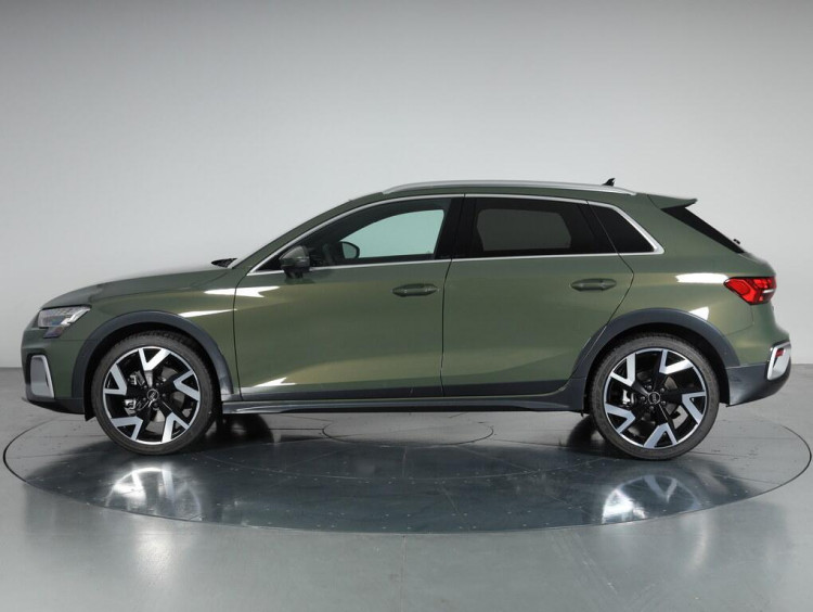 Auto Audi A3 Allstreet allstreet 35 1.5 tfsi mhev Identity Contrast s-tronic Km 0 in vendita presso concessionaria Frav a 42.800&euro; - foto numero 3