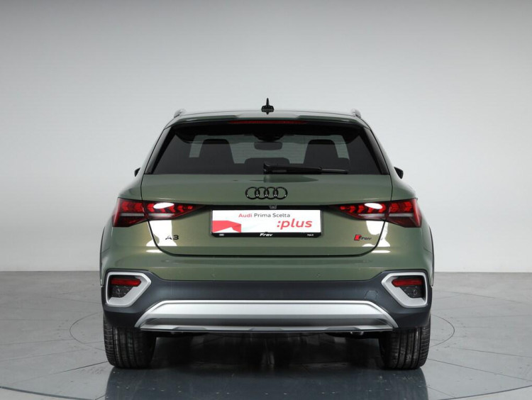 Auto Audi A3 Allstreet allstreet 35 1.5 tfsi mhev Identity Contrast s-tronic Km 0 in vendita presso concessionaria Frav a 42.800&euro; - foto numero 5
