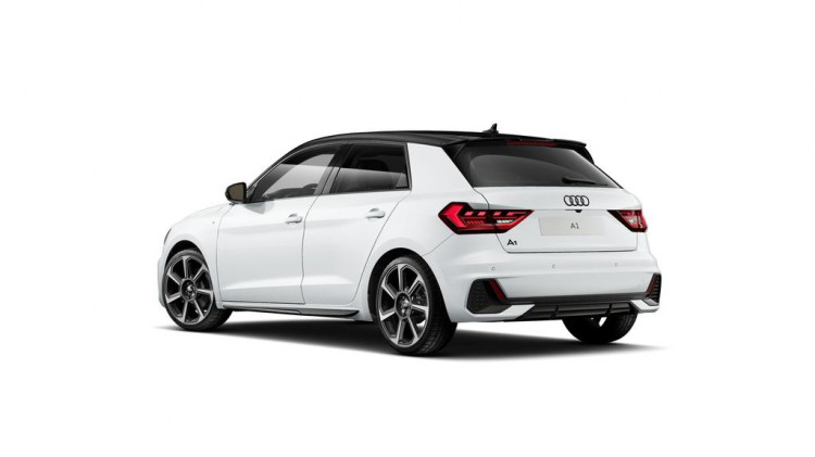 Auto Audi A1 Sportback Sportback 30 1.0 tfsi Identity Black 116cv s-tronic Nuova in vendita presso concessionaria Frav a 37.521&euro; - foto numero 5