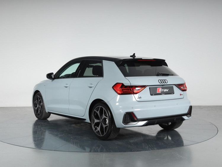 Auto Audi A1 Sportback Sportback 30 1.0 tfsi Identity Black 116cv s-tronic Aziendale in vendita presso concessionaria Frav a 28.900&euro; - foto numero 4