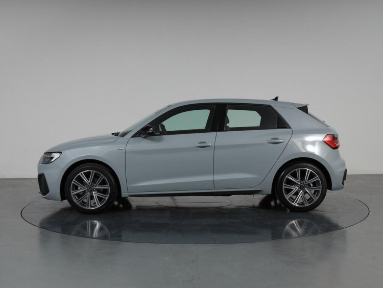 Auto Audi A1 Sportback Sportback 30 1.0 tfsi S Line Edition 116cv s-tronic Aziendale in vendita presso concessionaria Frav a 28.500&euro; - foto numero 3