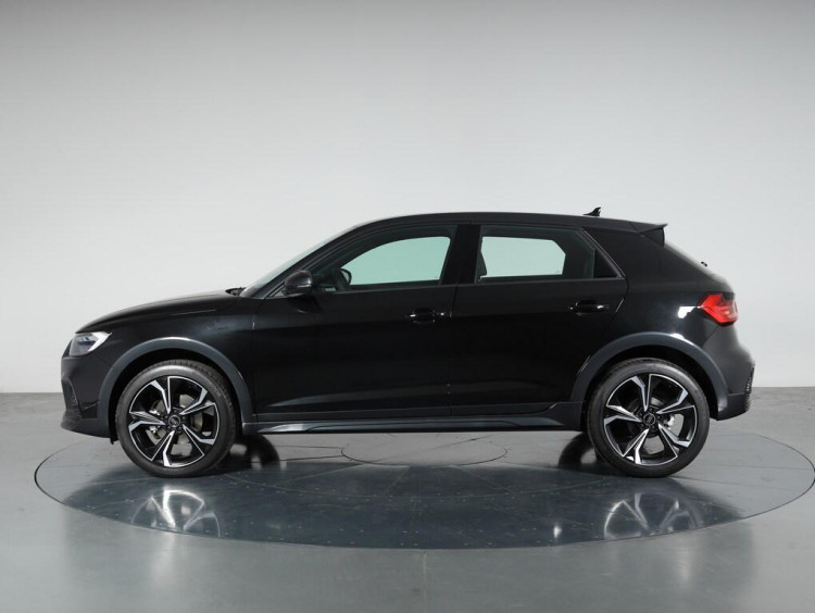 Auto Audi A1 Allstreet Allstreet 35 1.5 tfsi Identity Contrast 150cv s tronic Aziendale in vendita presso concessionaria Frav a 33.500&euro; - foto numero 3