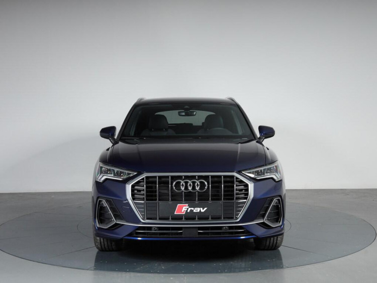 Auto Audi Q3 35 1.5 tfsi S line edition  s-tronic Aziendale in vendita presso concessionaria Frav a 45.500&euro; - foto numero 2