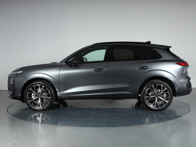 Auto Audi Q3 2.0 tdi S line edition 150cv s-tronic Km 0 in vendita presso concessionaria Frav a 58.900&euro; - foto numero 3