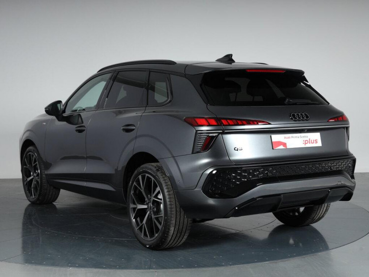 Auto Audi Q3 2.0 tdi S line edition 150cv s-tronic Km 0 in vendita presso concessionaria Frav a 58.900&euro; - foto numero 4