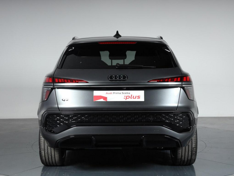 Auto Audi Q3 2.0 tdi S line edition 150cv s-tronic Km 0 in vendita presso concessionaria Frav a 58.900&euro; - foto numero 5