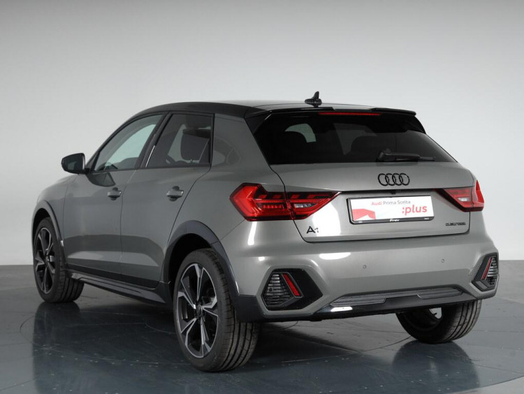 Auto Audi A1 Allstreet allstreet 30 1.0 tfsi Identity Contrast 116cv s tronic Km 0 in vendita presso concessionaria Frav a 33.300&euro; - foto numero 4