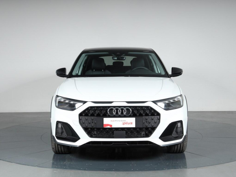 Auto Audi A1 Allstreet allstreet 30 1.0 tfsi Identity Contrast 116cv s tronic Km 0 in vendita presso concessionaria Frav a 32.500&euro; - foto numero 2