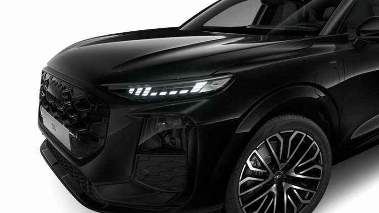 Auto Audi Q3 Sportback Sportback 1.5 e-hybrid S line edition 272cv stronic Nuova in vendita presso concessionaria Frav a 73.766&euro; - foto numero 2