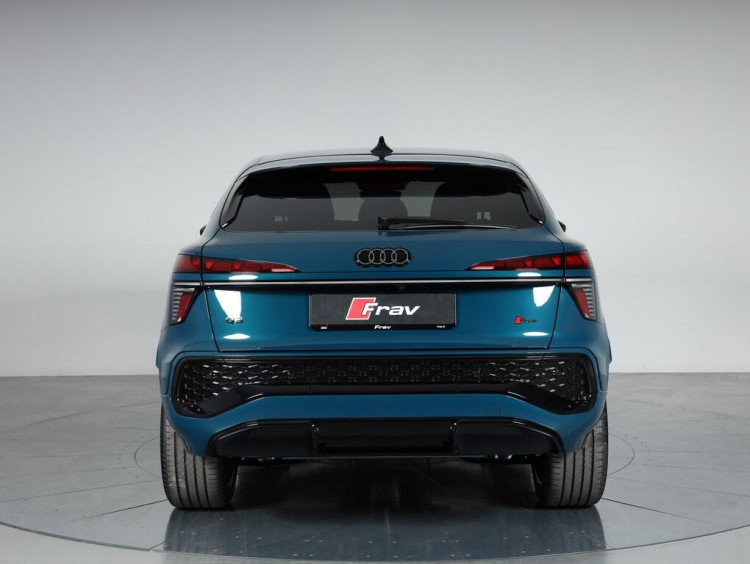 Auto Audi Q3 Sportback Sportback 1.5 e-hybrid Business 272cv stronic Nuova in vendita presso concessionaria Frav a 110.406&euro; - foto numero 5