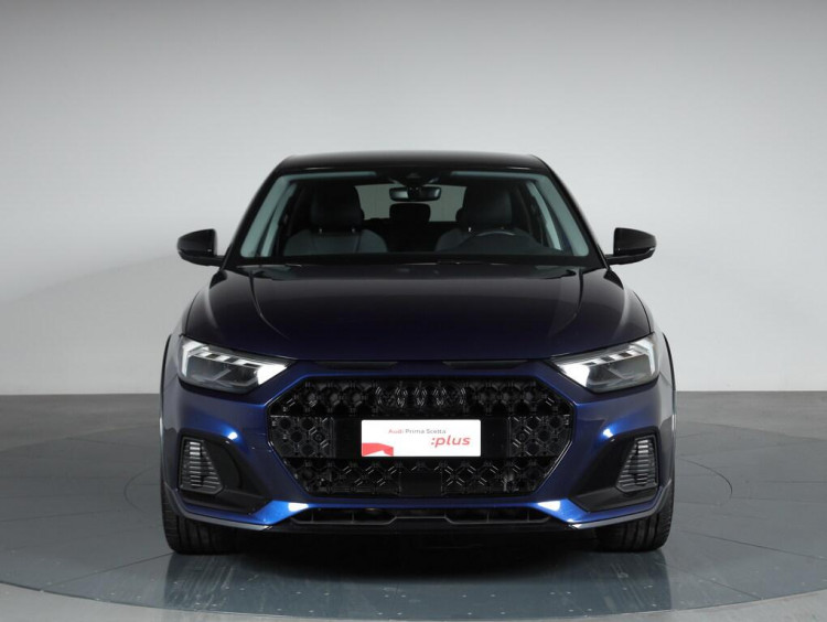 Auto Audi A1 Allstreet allstreet 30 1.0 tfsi Identity Contrast 116cv s tronic Aziendale in vendita presso concessionaria Frav a 29.500&euro; - foto numero 2