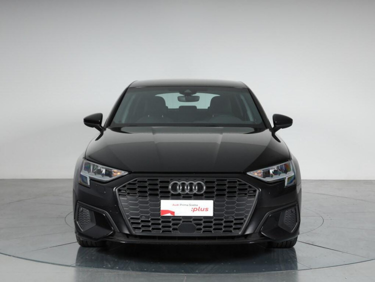Auto Audi A3 Sportback Sportback 30 2.0 tdi Business s-tronic Usata in vendita presso concessionaria Frav a 26.900&euro; - foto numero 2